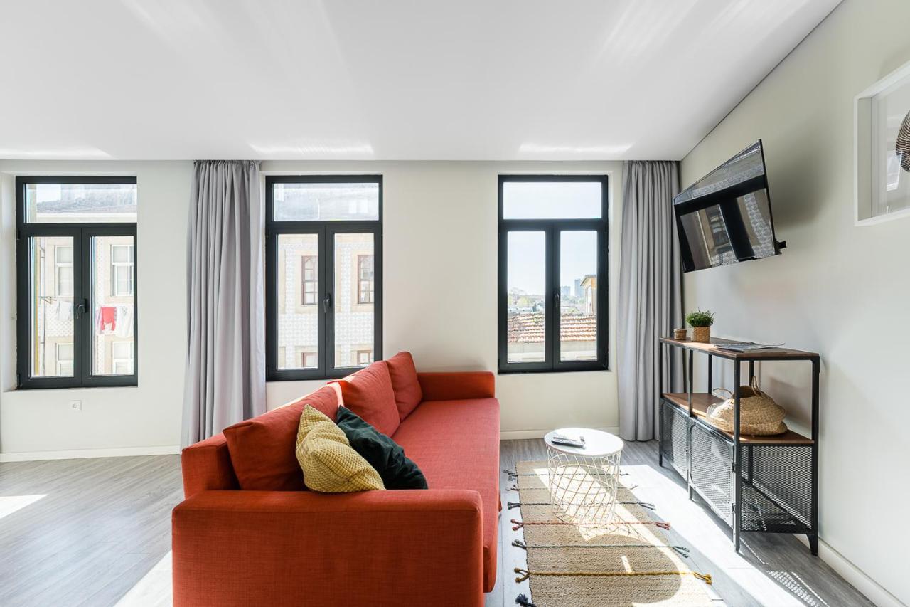 General Torres Apartments บีลาโนวาเดกายา ภายนอก รูปภาพ